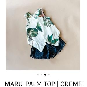 Joah Love Maru-Palm Print Pointed Hem Tank. Top size 10 from local boutique.
